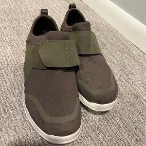 Olive Green Velcro Teva’s